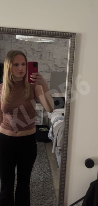 Julia45675011169