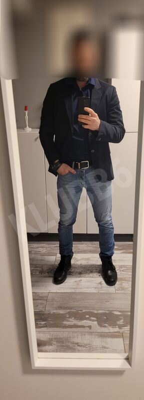 Nikolas085176356