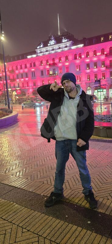 JonnyDeep5224028