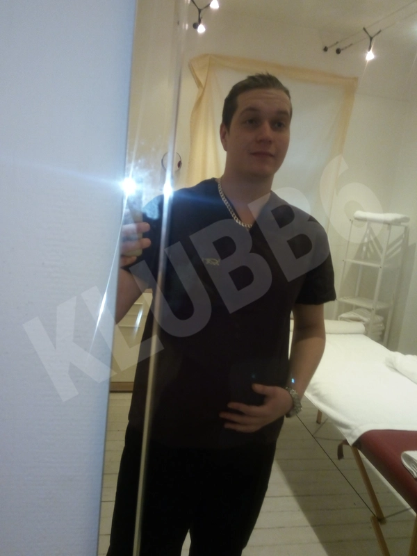 hornyboy923833224