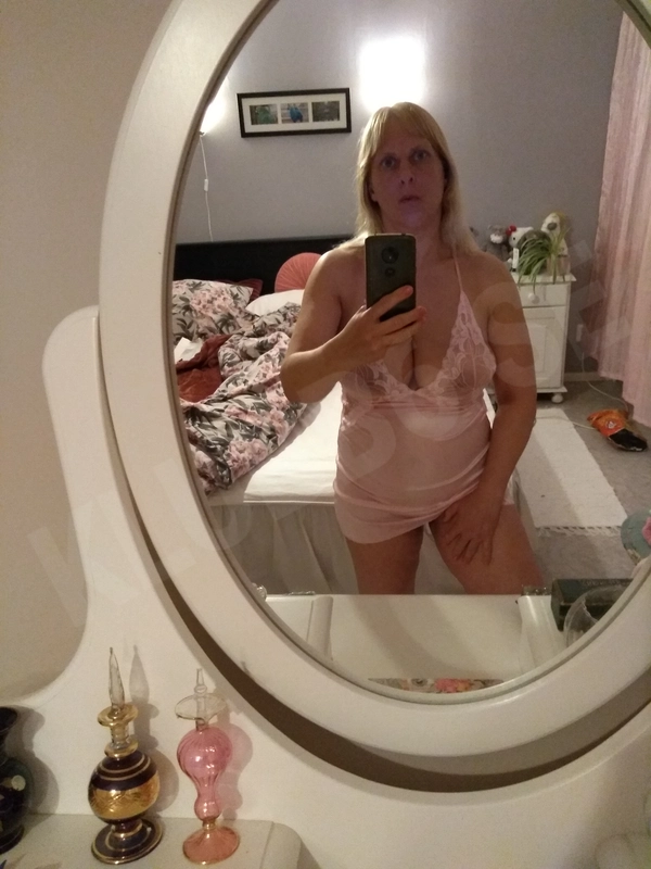 Honey4030842