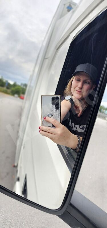 Trucker925233918