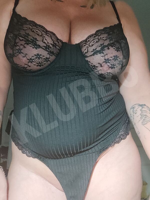 PiercedSlut3949131
