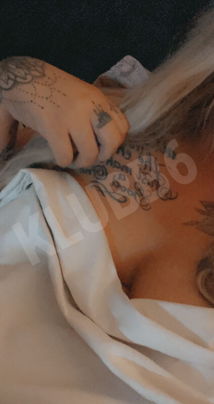Couple76754892843