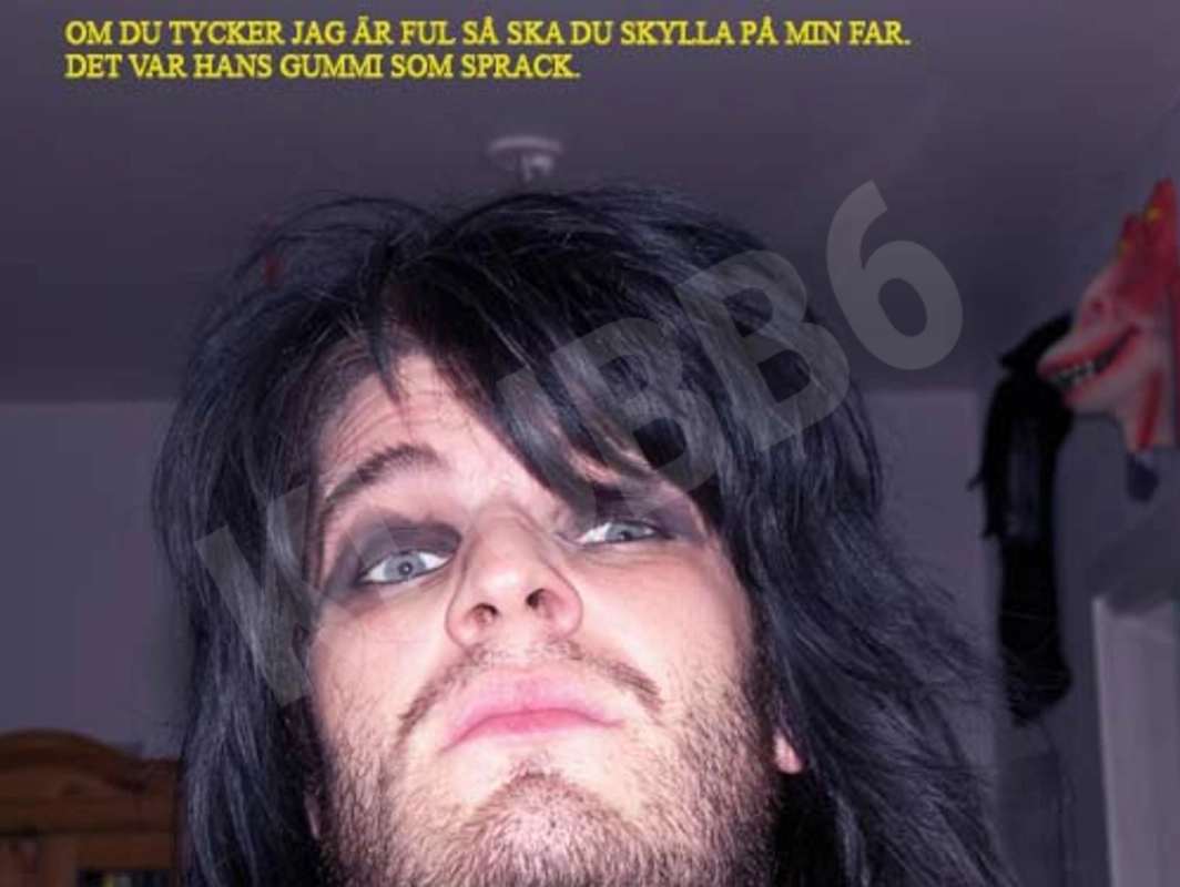 Lips_Of_An_Angel3787139
