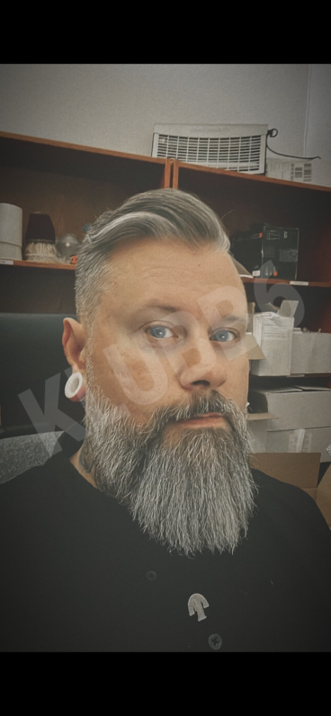 Sideburnsmatt5018444