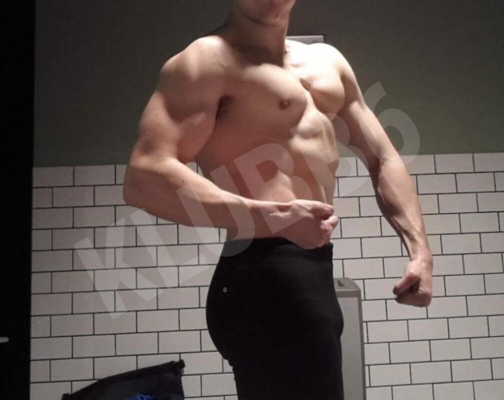 gloryholekuken5953807