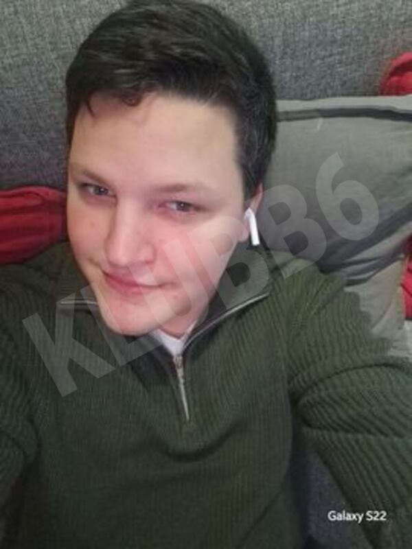 Oliver19975234074