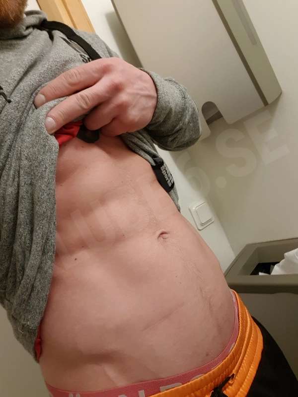 Someboby3892107