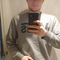 Me R