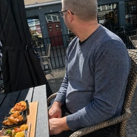 Robert söker FWB