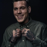 Michaél