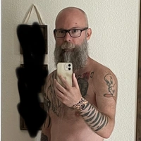 Bucknaked