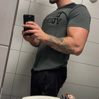 Willy445