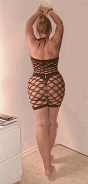 H.o.t.w.i.f.e